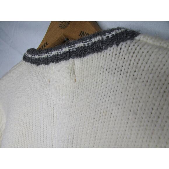 Nordic Knit Cardigan Sweater Full Zip Silver Tone Gargoyle Buttons Sz M Vintage - Picture 5 of 8